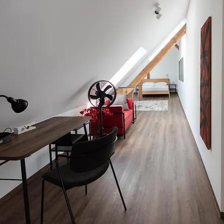 Apartment Lunas In Der Alten Schule Essen